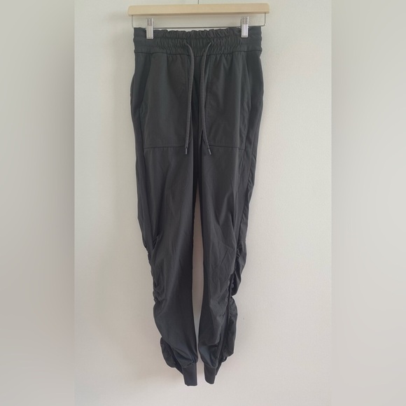 Lululemon Beyond The Studio Jogger In Graphite Grey Size 4 - Picture 5 of 12